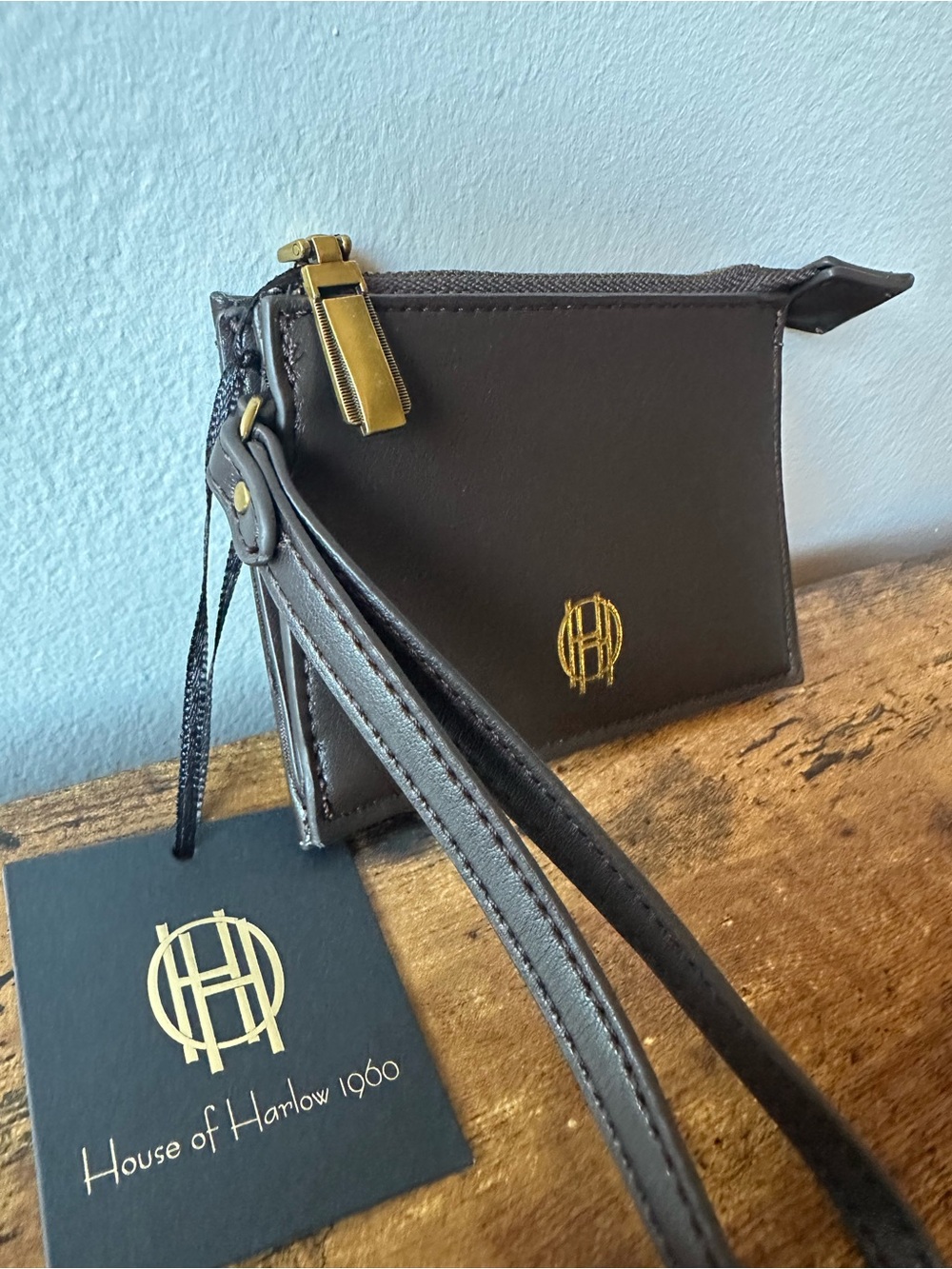 House of Harlow 1960 Dark Brown Faux Leather Card Holder Wallet Wristlet
NWT - Picture 3 of 5